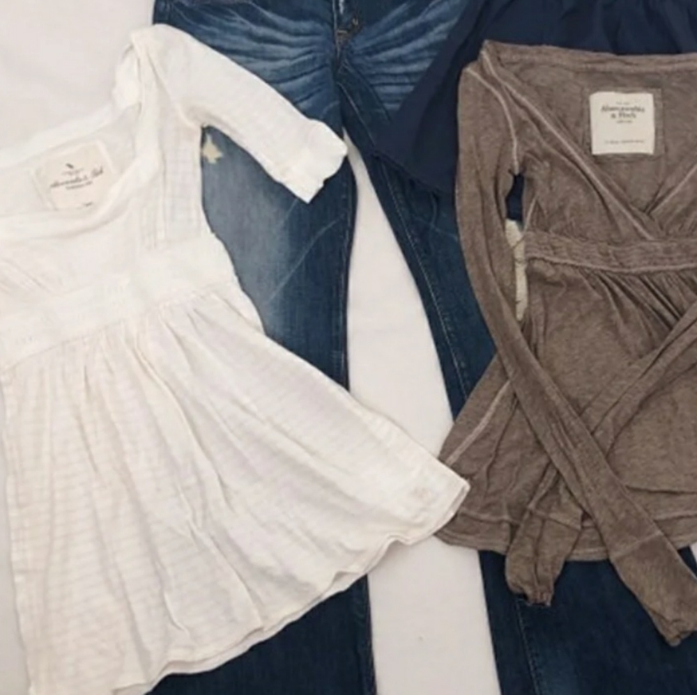 IN SEARCH OF TOPS LIKE THIS!